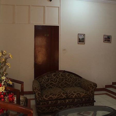 Oyo 5232 Kwality Hotel Dehradun Exterior foto